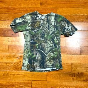 Red Head camp shirt small